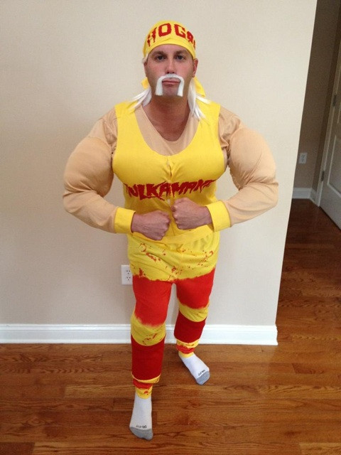 Hulk-Hogan-Costumes.jpg
